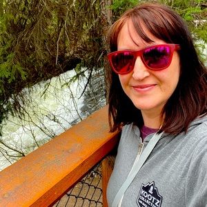 Meet your Posher, Jen